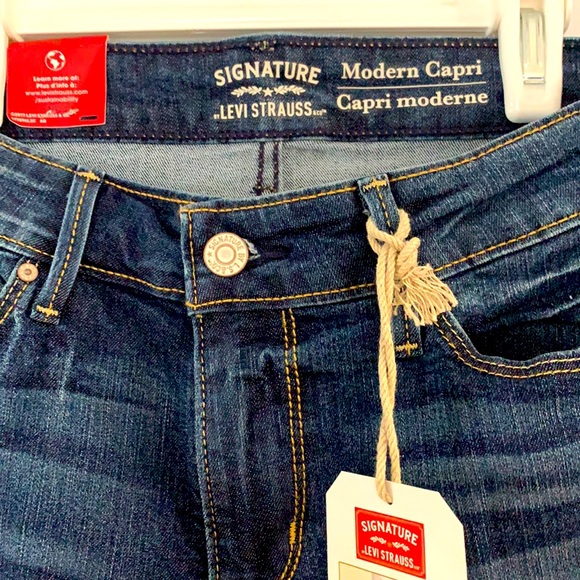 Levi’s Modern Cropped Jeans - Picture 2 of 8